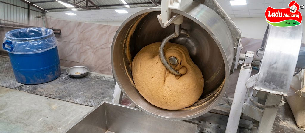 Food factory labour contractor